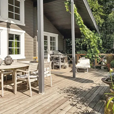 Step Through The Gate And Feel Peace In The Woods Semesterbostad