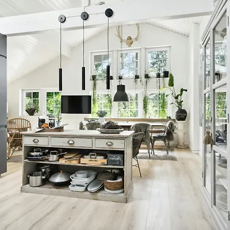 Semesterbostad Step Through The Gate And Feel Peace In The Woods *