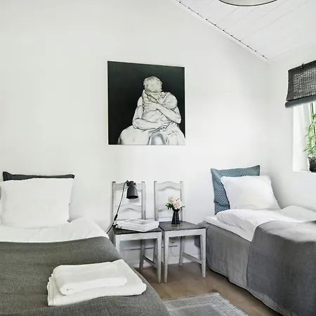 Step Through The Gate And Feel Peace In The Woods Semesterbostad Silkeborg